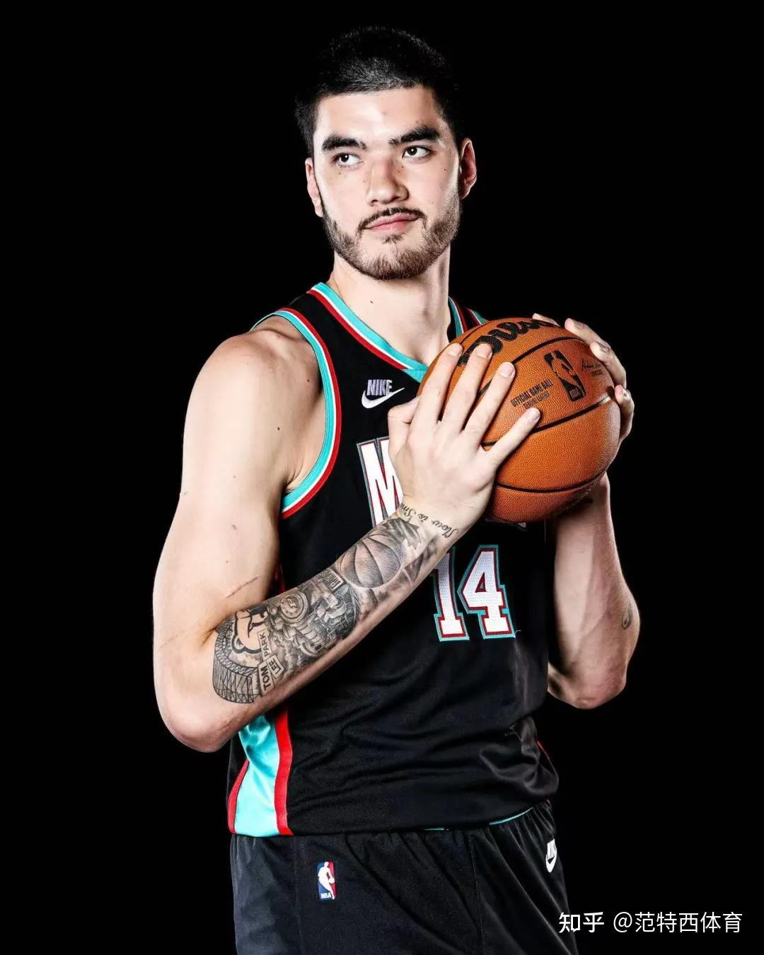 英雄联盟S15全球赛-英超赛后再迎强敌；孟菲斯灰熊篮板制胜；主帅态度——引发热议；阵容厚度经受考验的简单介绍